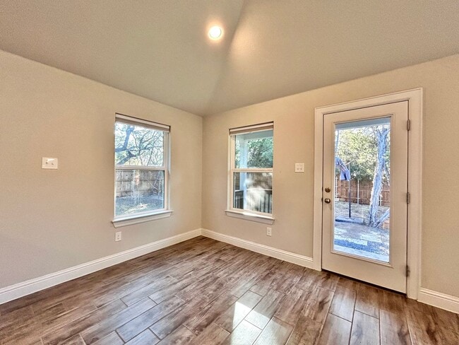 Building Photo - 4300 Lindberg Ln