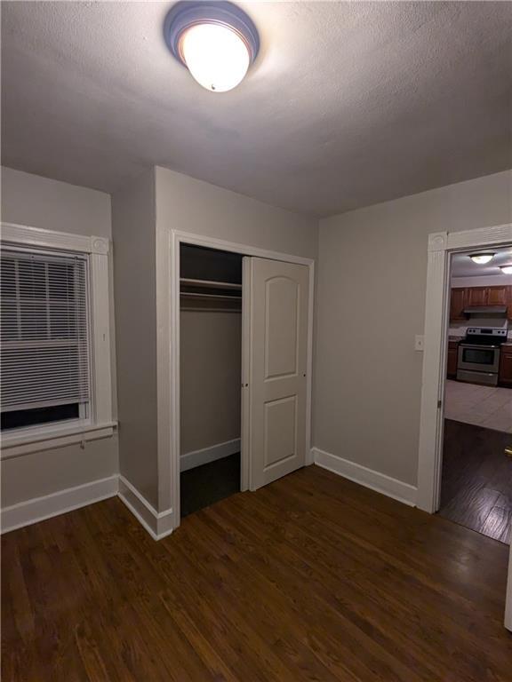 Building Photo - 14 Wallace Ave