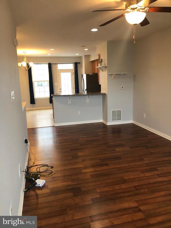 Building Photo - 17 Stevens Ct