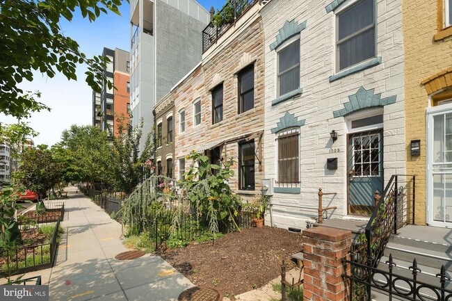 Building Photo - 1005 V St NW