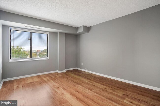 Building Photo - 200 N Pickett St