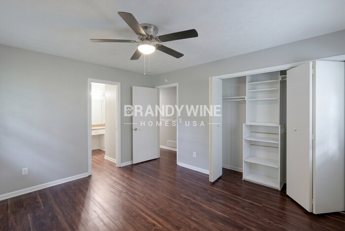 Building Photo - 3310 S Whisper Dr
