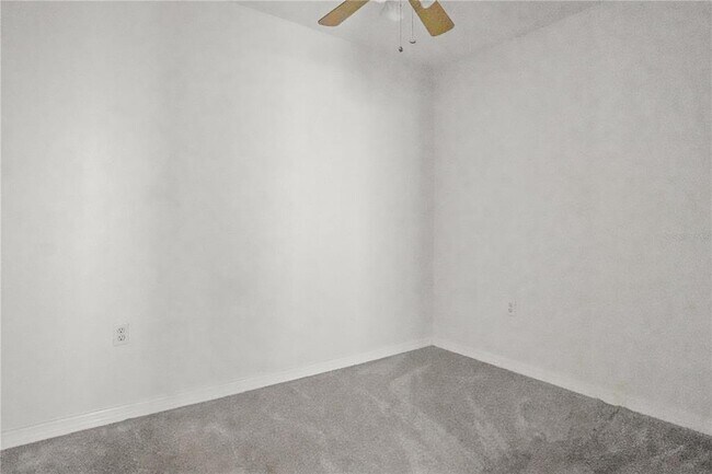Building Photo - 1211 68th Ave Dr W
