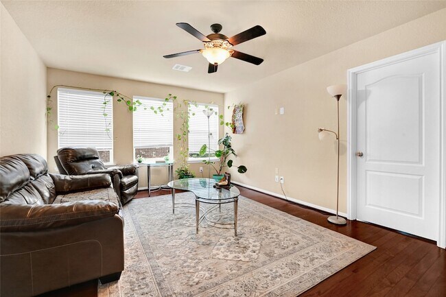 Building Photo - 9981 Stone Creek Ln