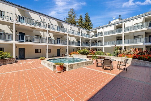 Building Photo - 4685 Albany Cir