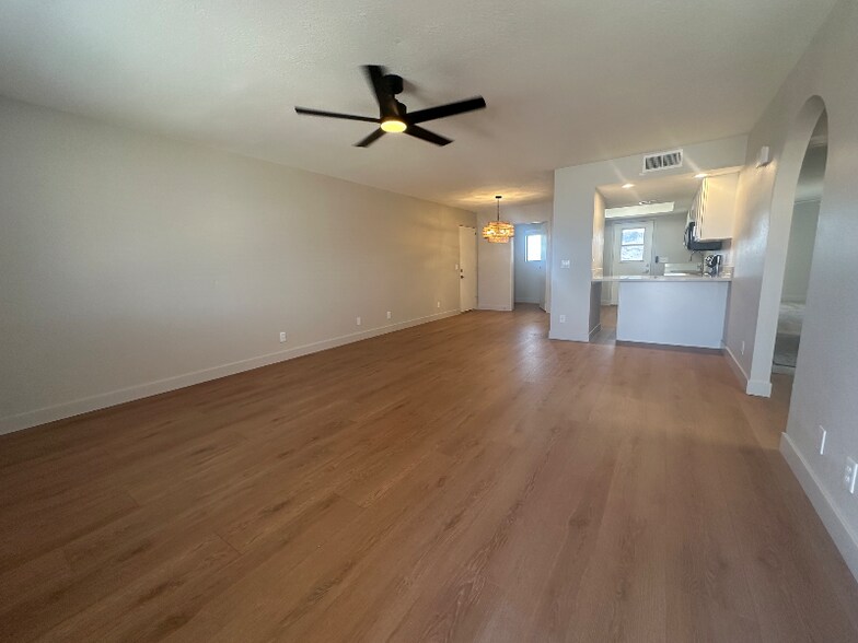 Building Photo - 3330 Tolteca Dr