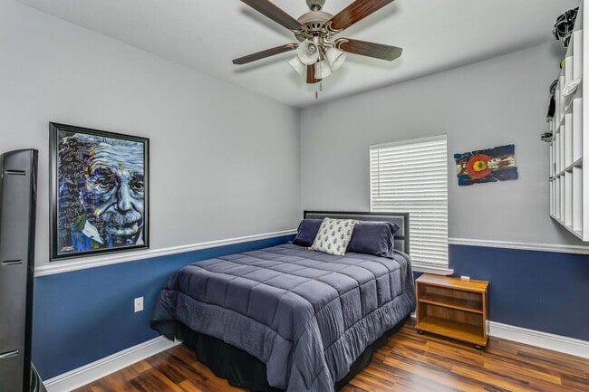 Building Photo - Four Bedroom with Outdoor Kitchen in Shalimar