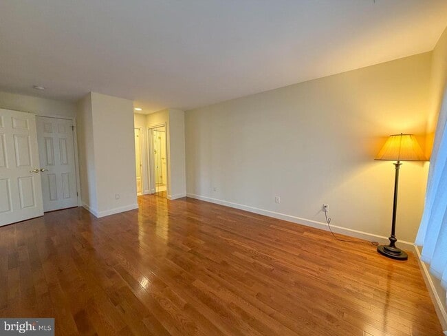 Building Photo - 814 Pritchard Pl