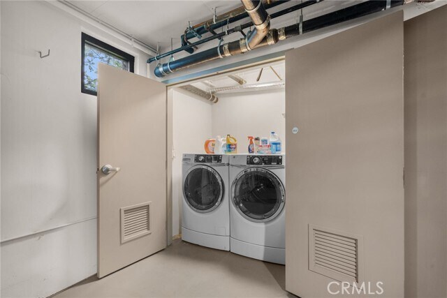 Building Photo - 18703 Redwing St