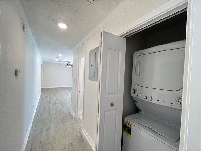 Building Photo - 7337 Orville St