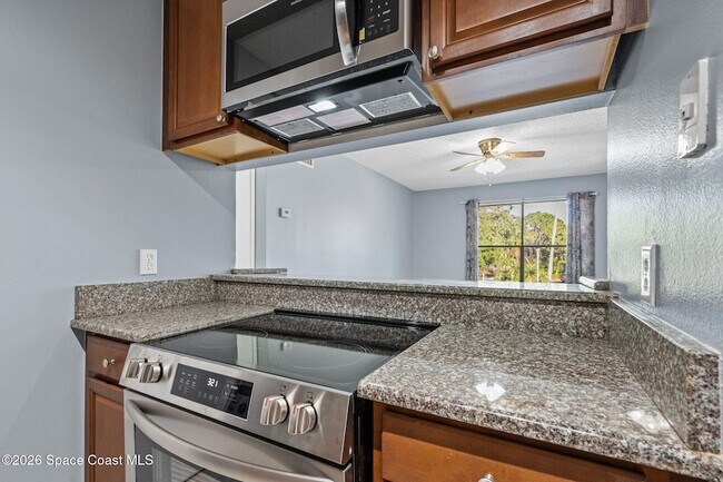 Building Photo - 225 S Tropical Trail