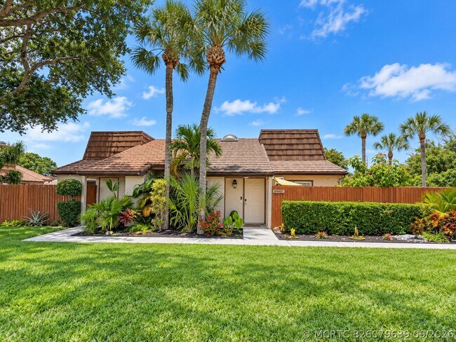 Building Photo - 4200 Palm Bay Cir