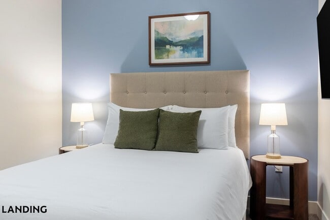 Building Photo - 2201 S 900 E