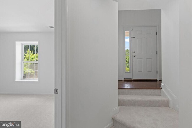 Building Photo - 8852 Purple Iris Ln