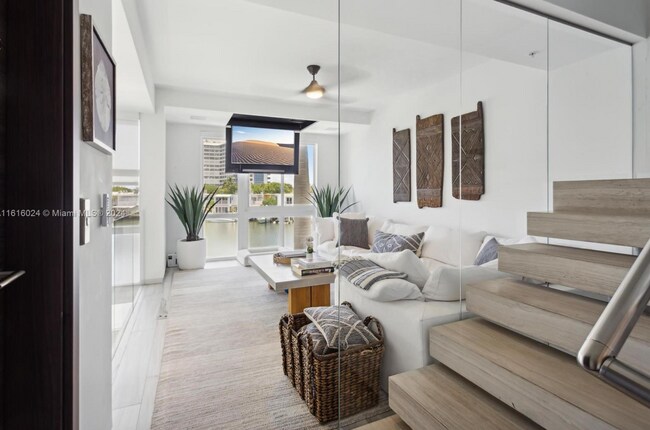 Building Photo - 101 N Shore Dr