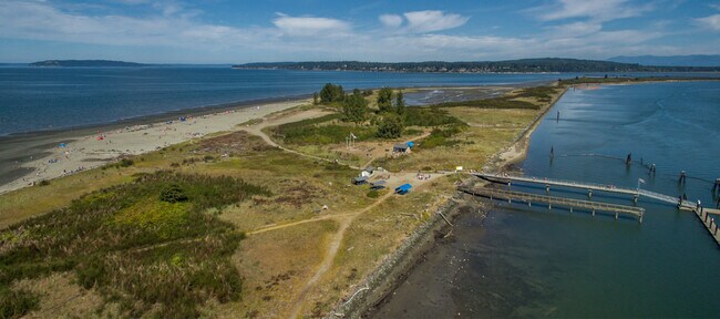 Building Photo - 1209 32nd St