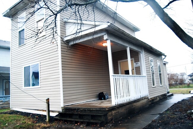 Building Photo - 84 Curtis Ave