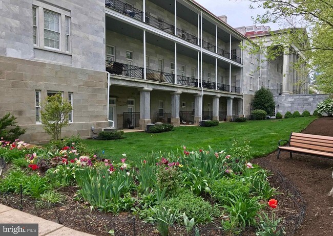 Building Photo - 1 Academy Circle