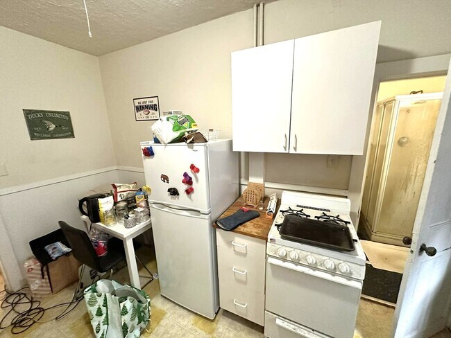 Building Photo - 83 Charles St