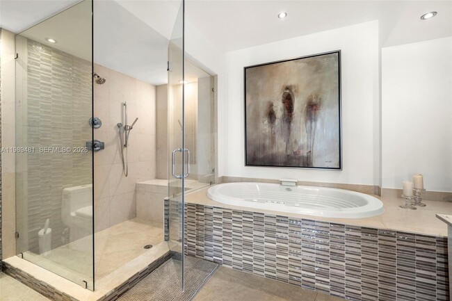 Building Photo - 450 Alton Rd