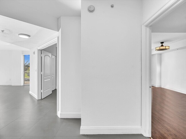 Building Photo - 1830 Radius Dr