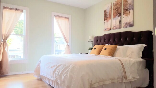 Primary Photo - 398 E Morrill Ave