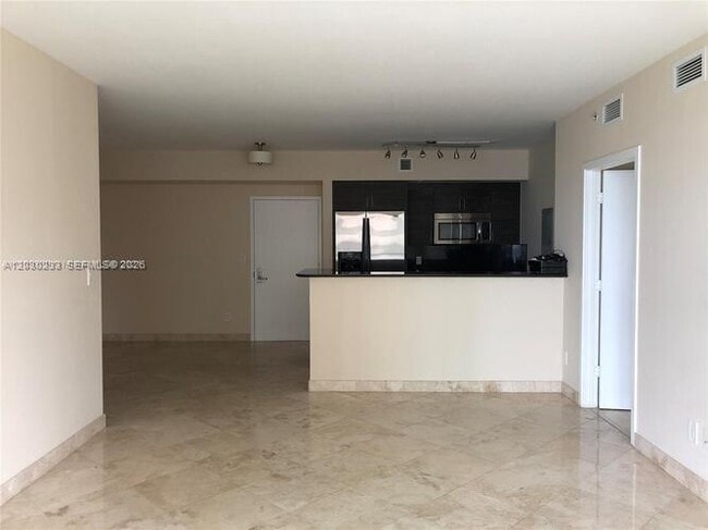 Building Photo - 335 S Biscayne Blvd
