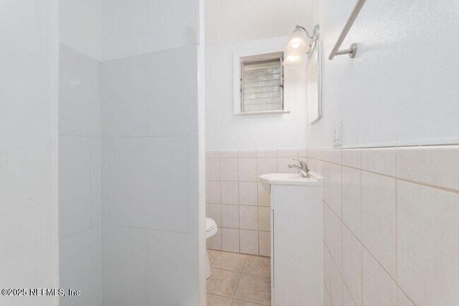 Building Photo - 4072 Spring Park Cir