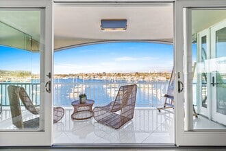 Building Photo - Gorgeous Harbor and Ocean View Newport Bea...