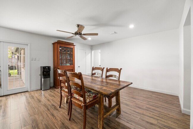 Building Photo - 22610 Coriander Dr