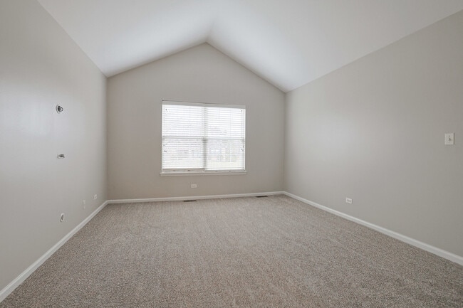 Building Photo - 145 Farmgate Dr