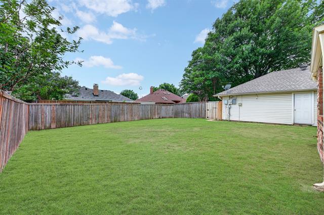 Building Photo - 918 Green Brook Dr