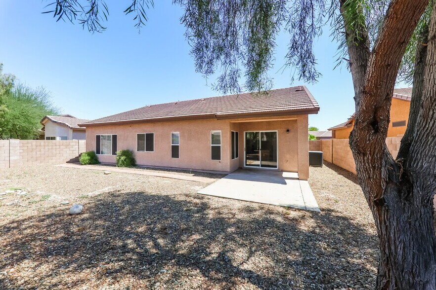 Building Photo - 14815 W Dovestar Dr