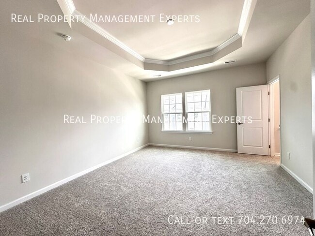 Building Photo - 1305 May Apple Dr