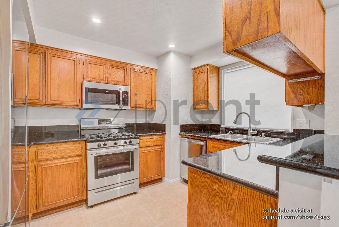 Building Photo - 922 Lincoln Blvd