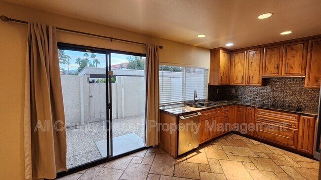 Building Photo - 5951 Montecito Dr