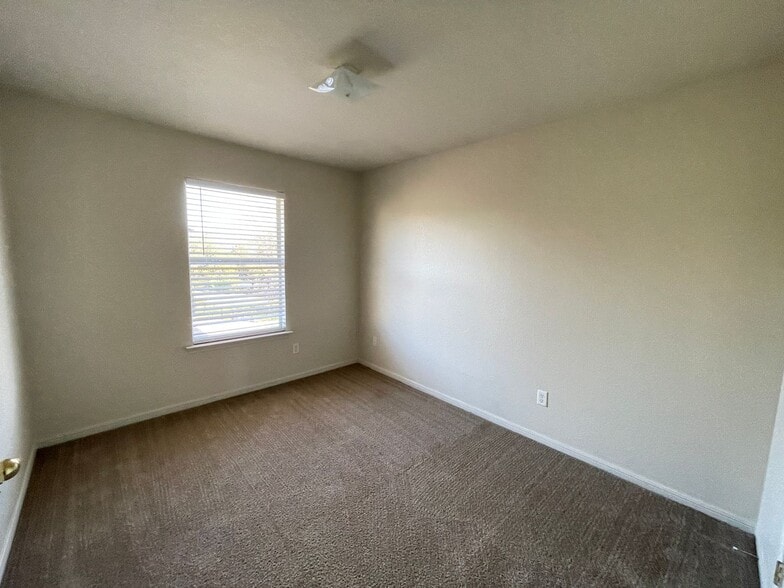 Building Photo - 3405 Atkinson Ave