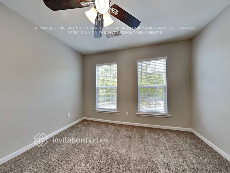 Building Photo - 11027 Holm Oak Pl