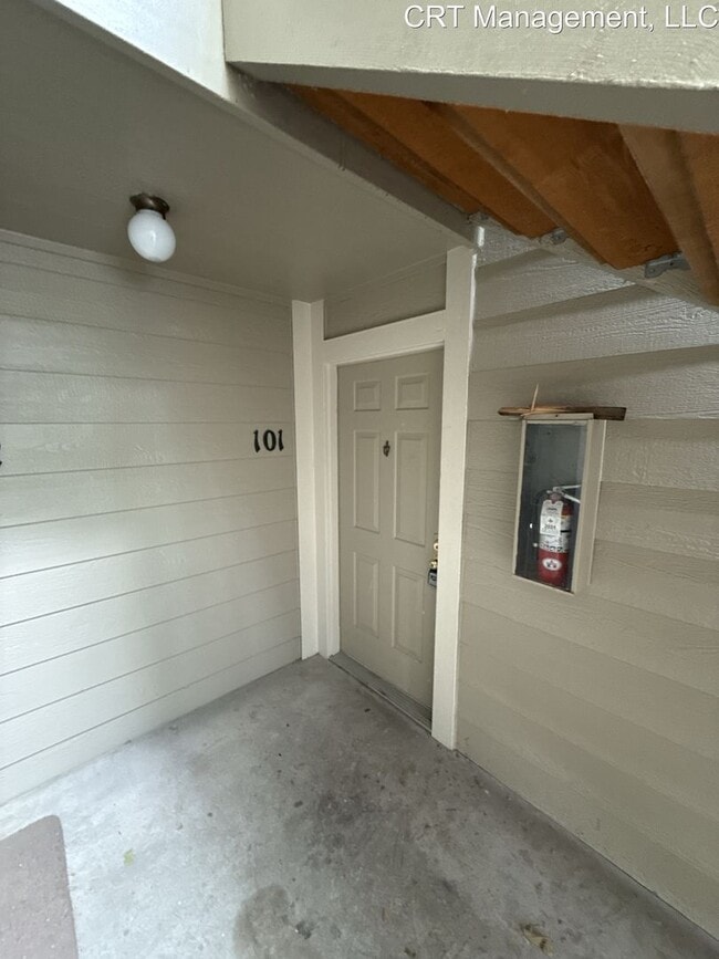 Primary Photo - Spacious 1 Bed, 1 Bath Condo – Prime Lowry...