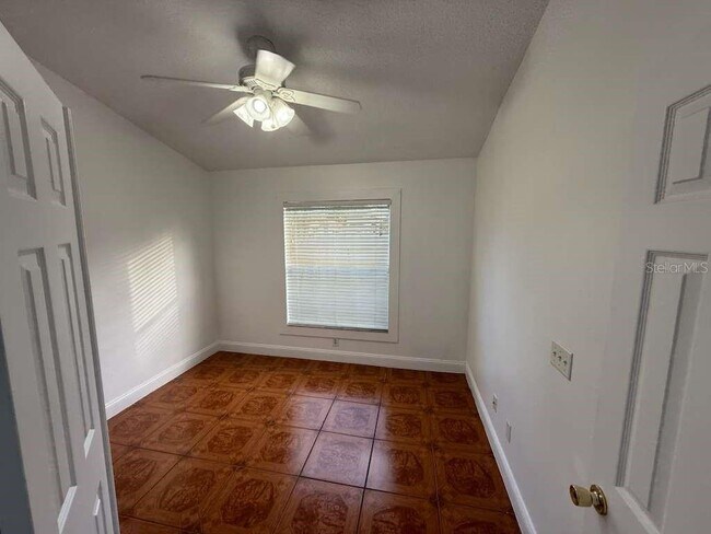 Building Photo - 2009 River Park Blvd