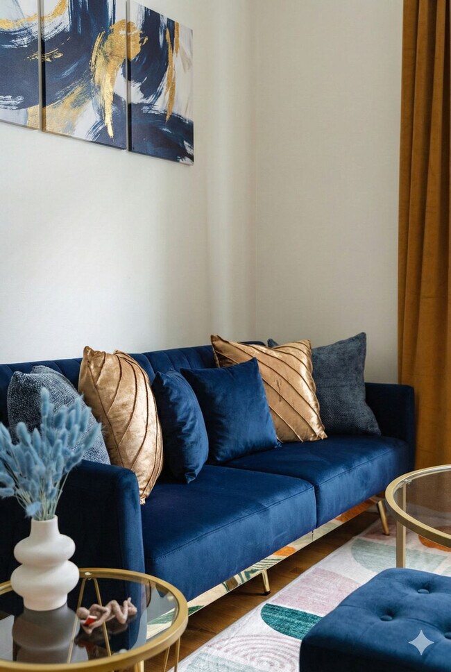 Building Photo - 2721 W Congress Pkwy