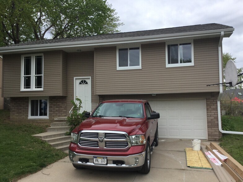 Building Photo - 14020 Barretts Dr