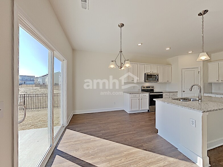 Building Photo - 5404 Lake Water Ct