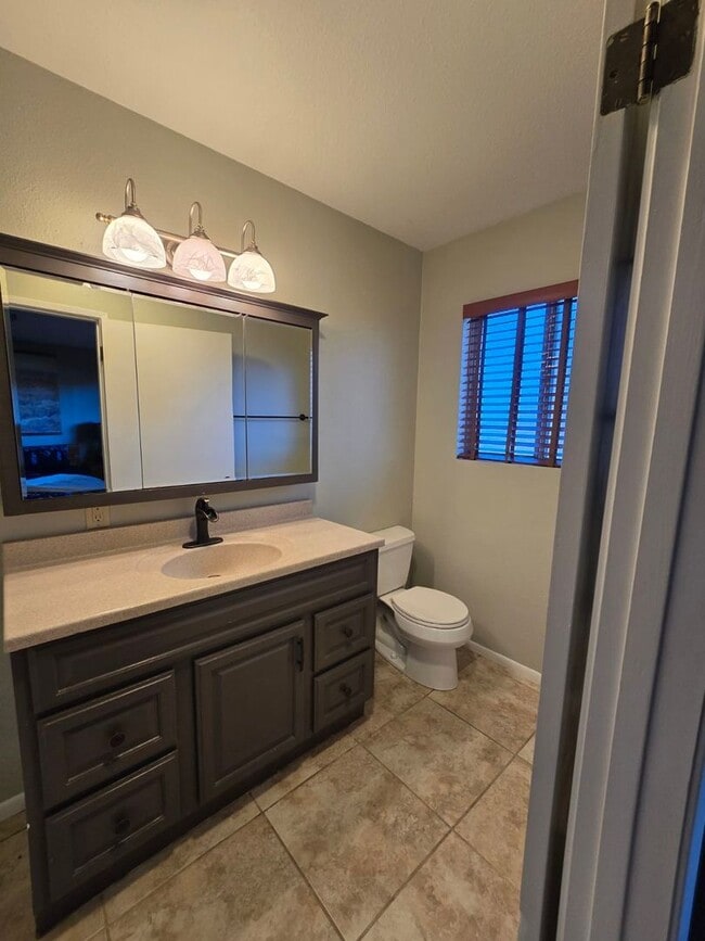 Building Photo - Furnished, 1-Year Long-Term Rental