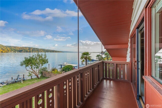 Building Photo - 4Bd/1.75Ba Seattle Home
