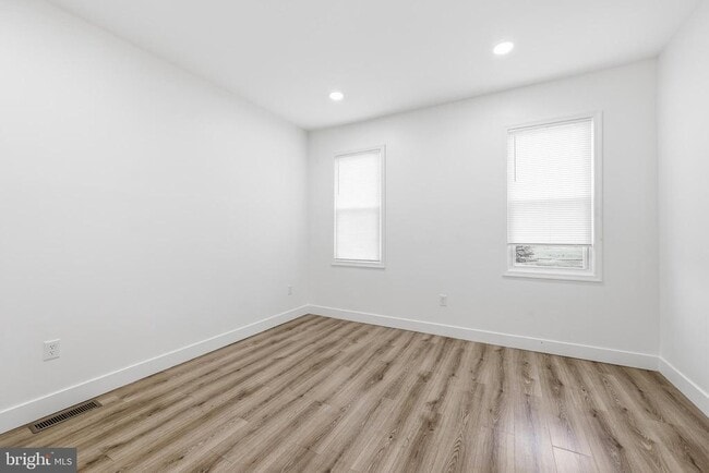 Building Photo - 2542 HARFORD Rd