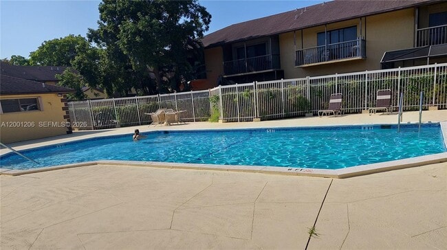 Building Photo - 1125 NE 210th Terrace