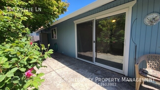 Building Photo - 106 Rogue Ln