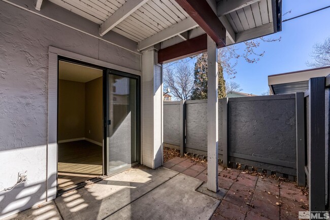 Building Photo - 536 Nichols Blvd