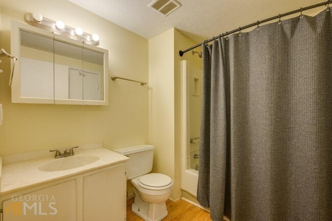 Building Photo - 2907 Oxford Way NW